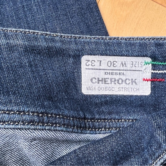 Sold !! Diesel Cherock slim bootcut, size 30X32 Dark Blue - Picture 3 of 10